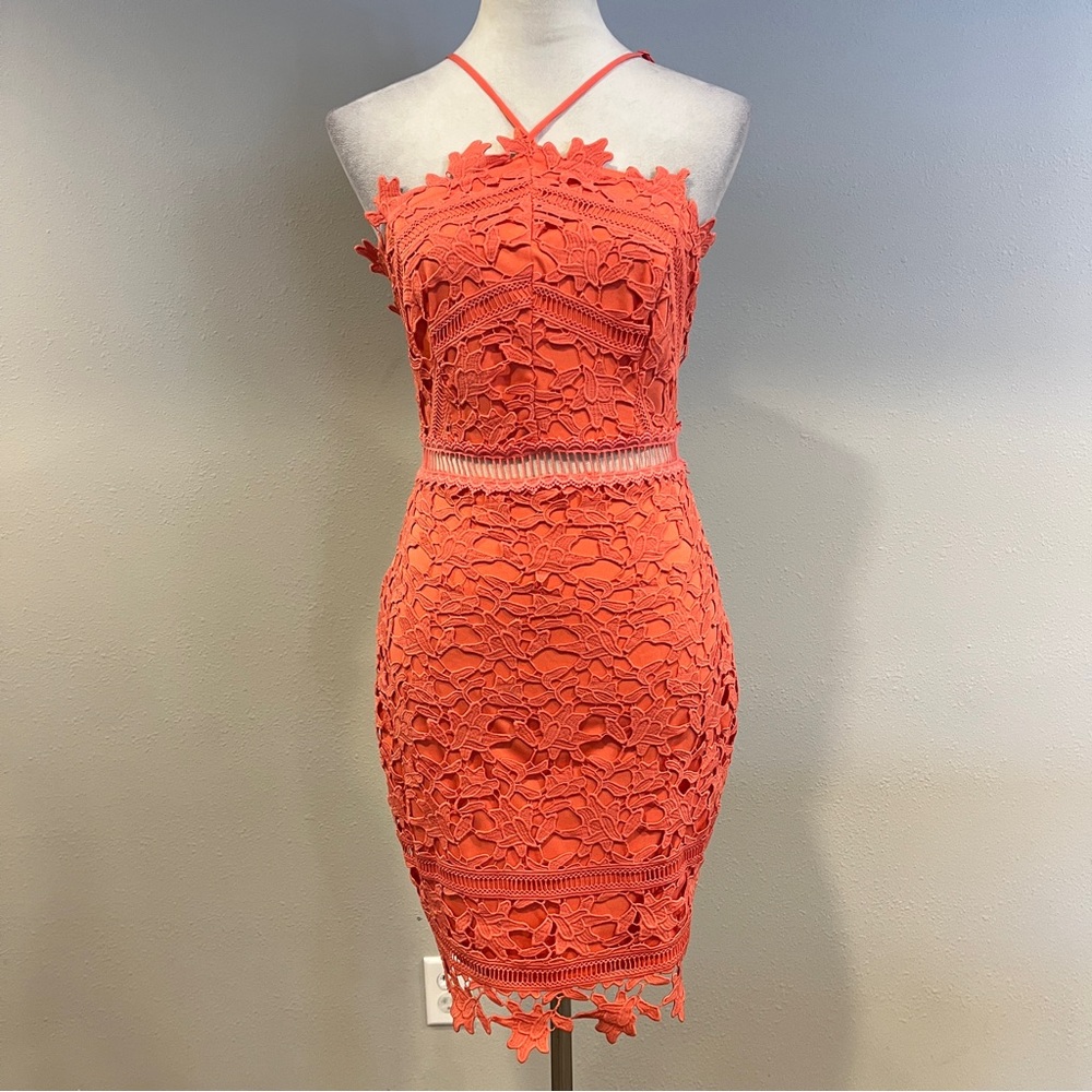 Astr Coral Lace Mini Dress with open back‎ size extra small